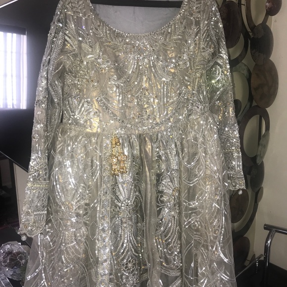 Pakistani/Indian Dress - Picture 7 of 10